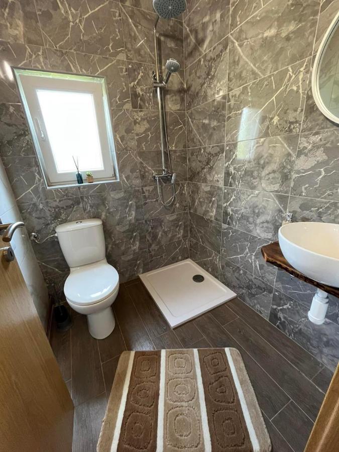Rooms Ljubenko Karlovac Exteriör bild