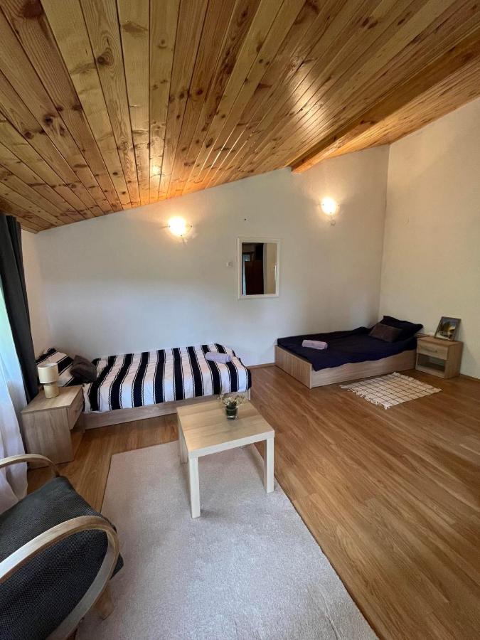 Rooms Ljubenko Karlovac Exteriör bild